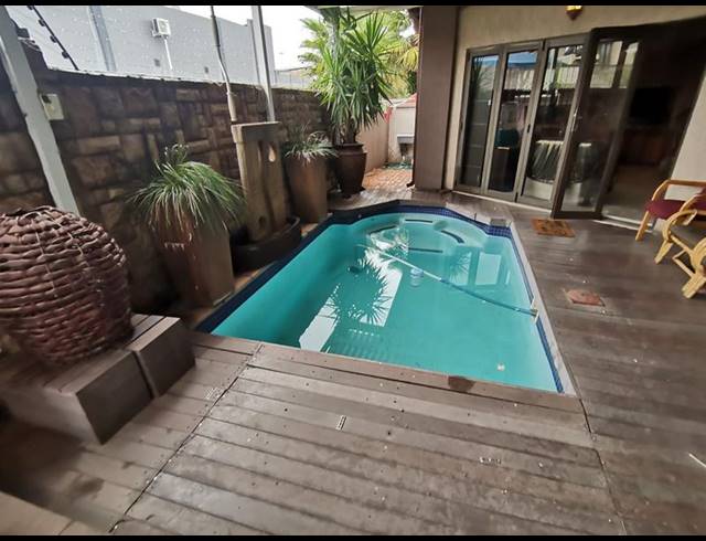 4 BEDROOM TOWNHOUSE FOR SALE IN VANDERBIJLPARK SW 5